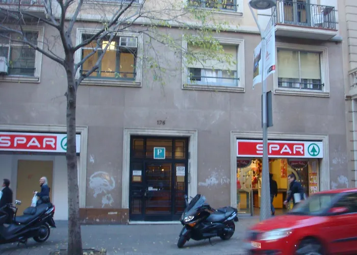 Hostal Muntaner